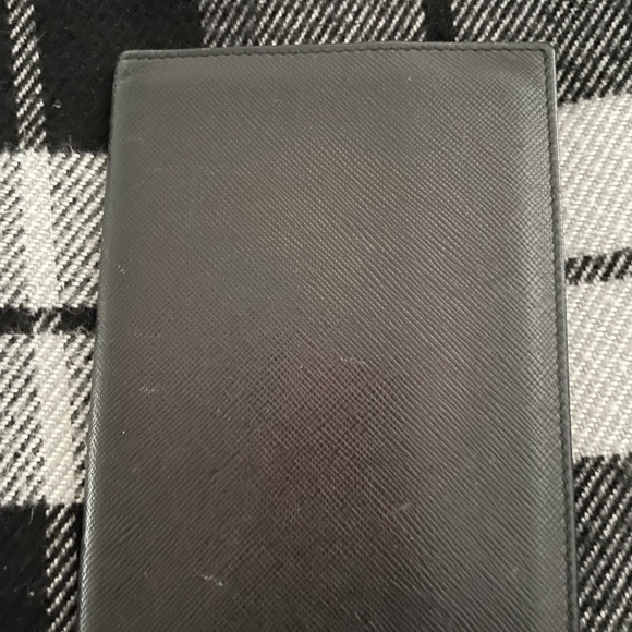 Prada Passport Cover! - Picture 2 of 5